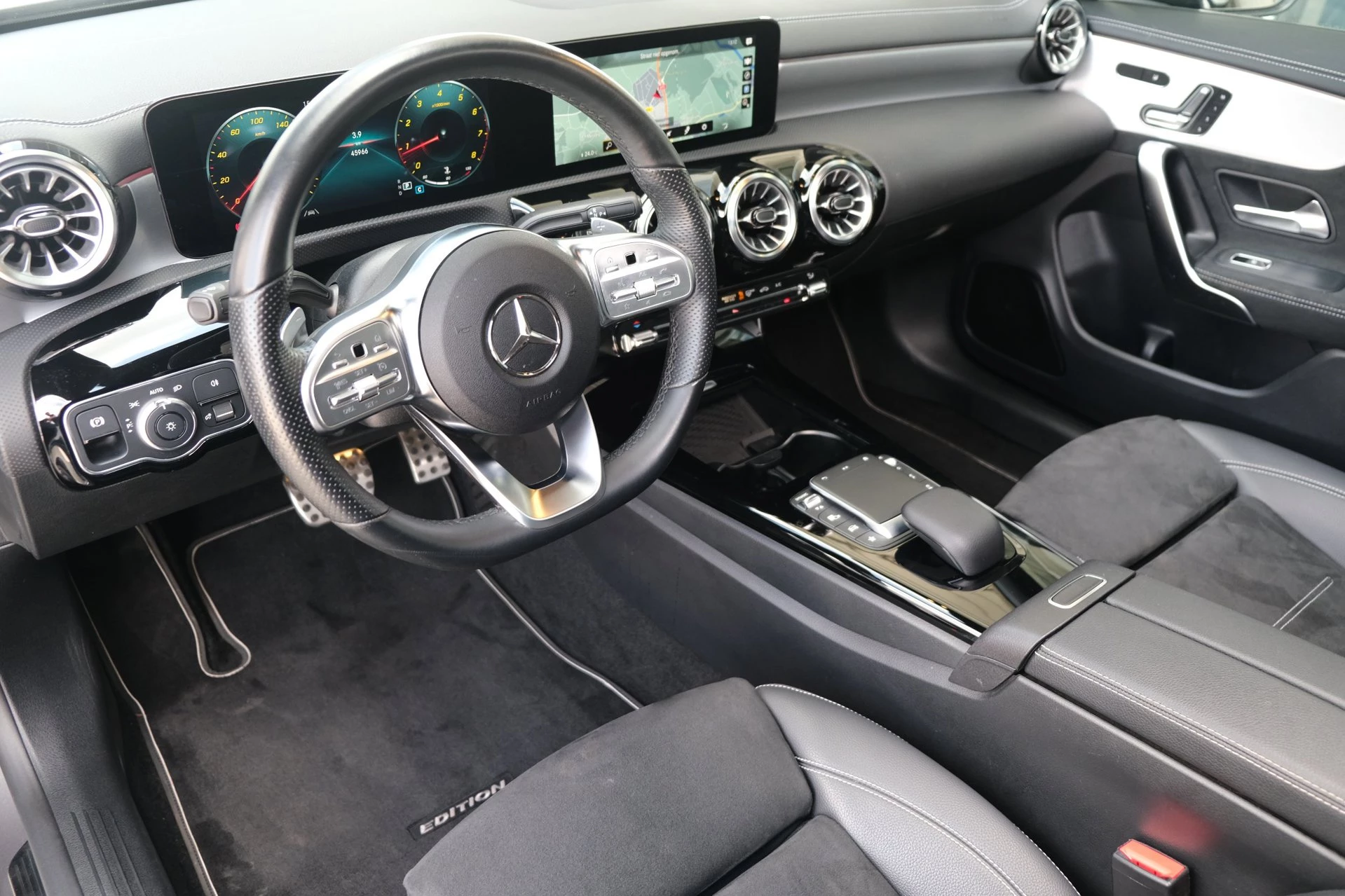 Hoofdafbeelding Mercedes-Benz CLA