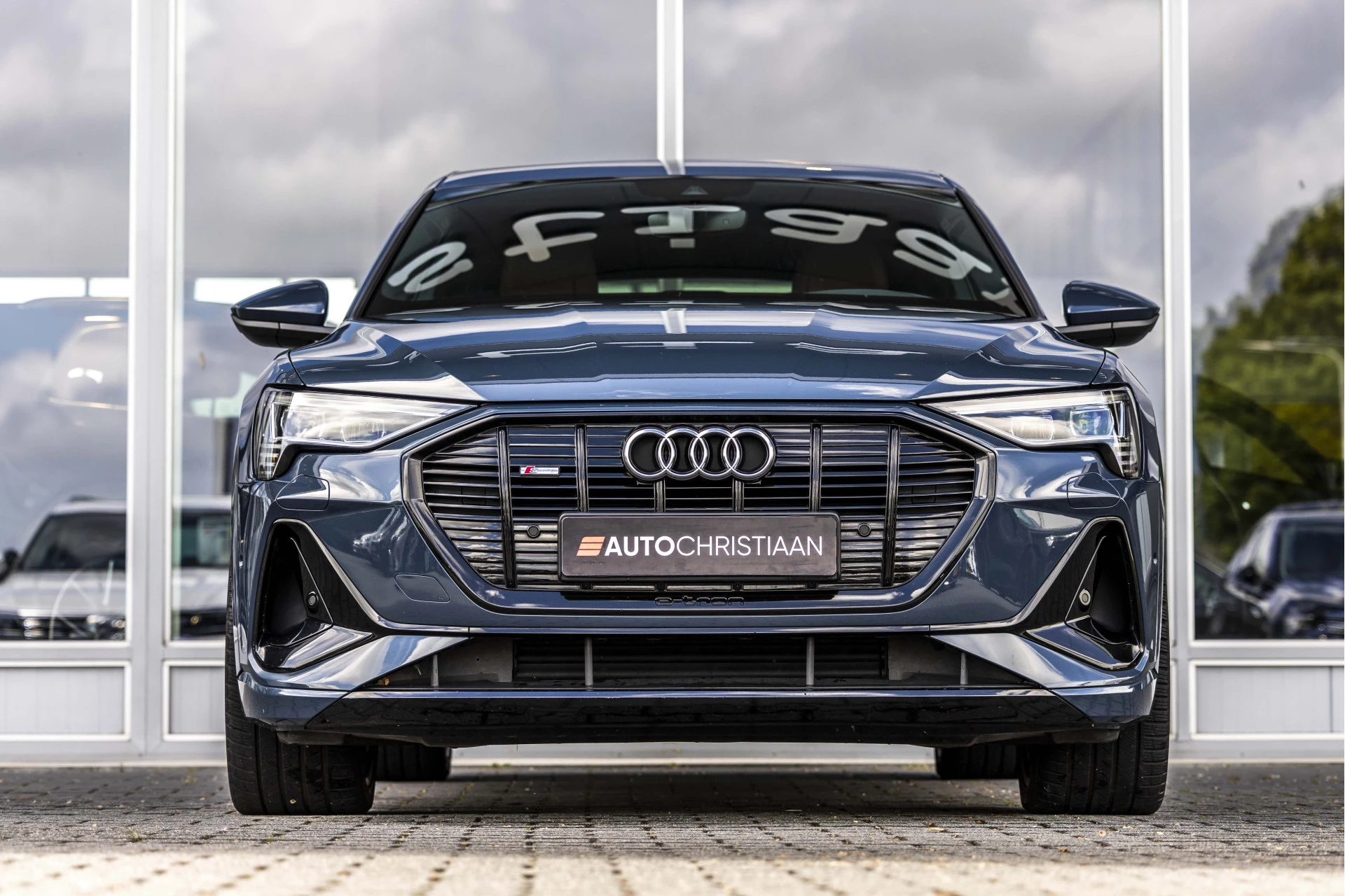 Hoofdafbeelding Audi e-tron