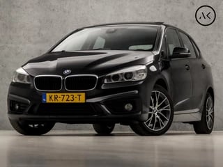 BMW 2 Serie Active Tourer 218i Sportline (PANORAMADAK, NAVIGATIE, STOELVERWARMING, TREKHAAK, LED KOPLAMPEN, SPORTSTOELEN, PARKEERSENSOREN, CRUISE CONTROL, NIEUWSTAAT)