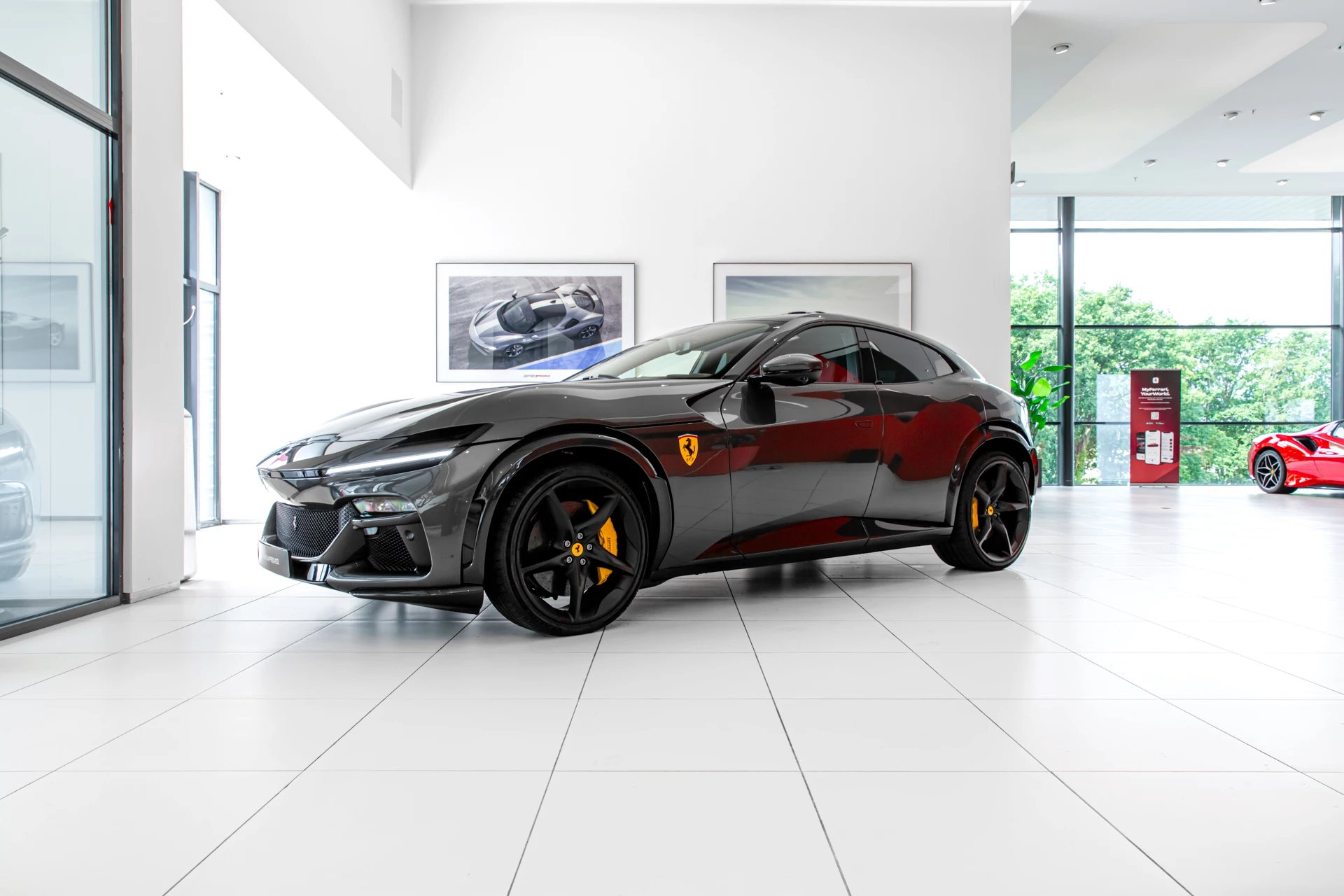 Hoofdafbeelding Ferrari Purosangue