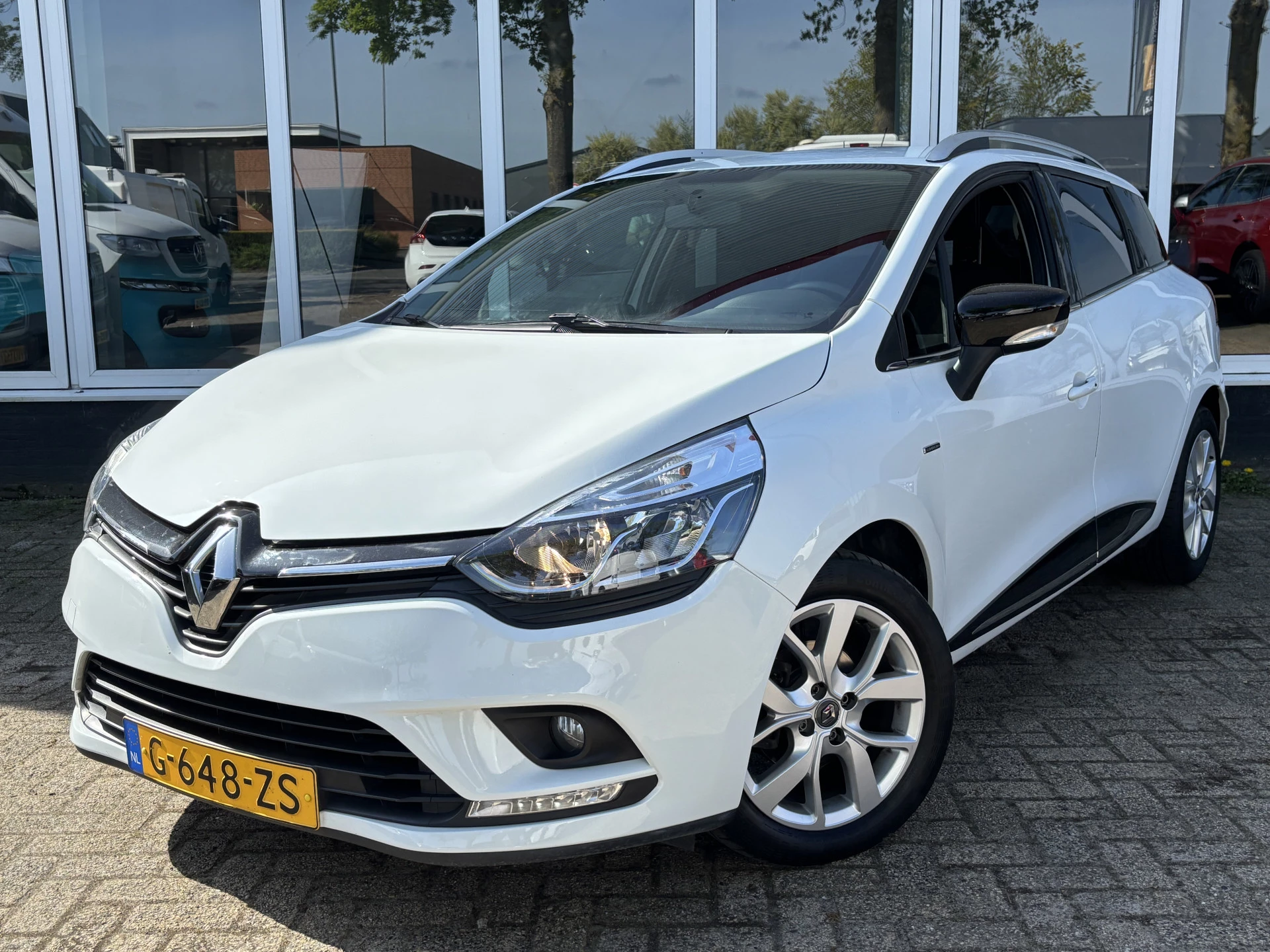 Hoofdafbeelding Renault Clio