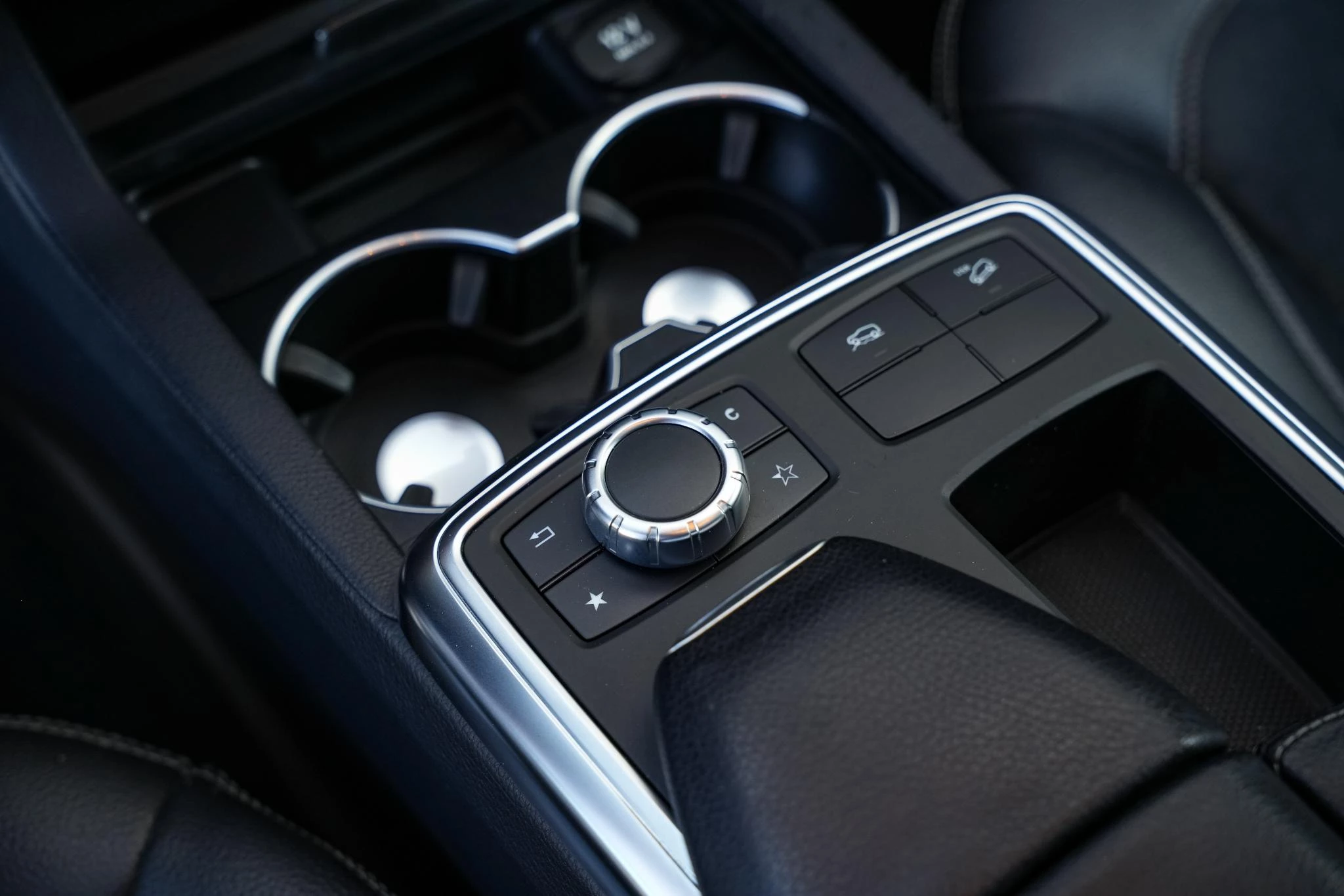 Hoofdafbeelding Mercedes-Benz M-Klasse