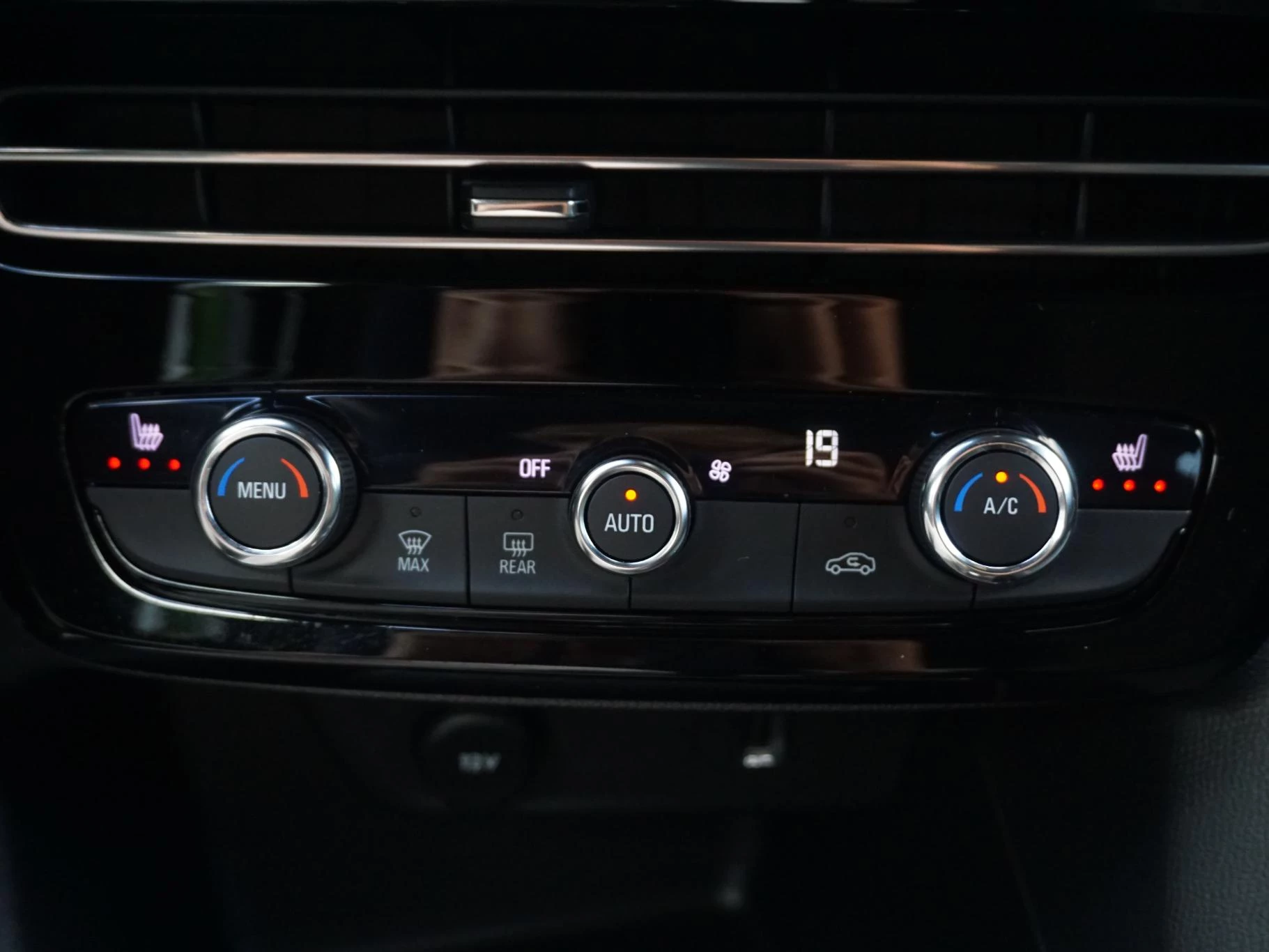 Hoofdafbeelding Opel Mokka-e