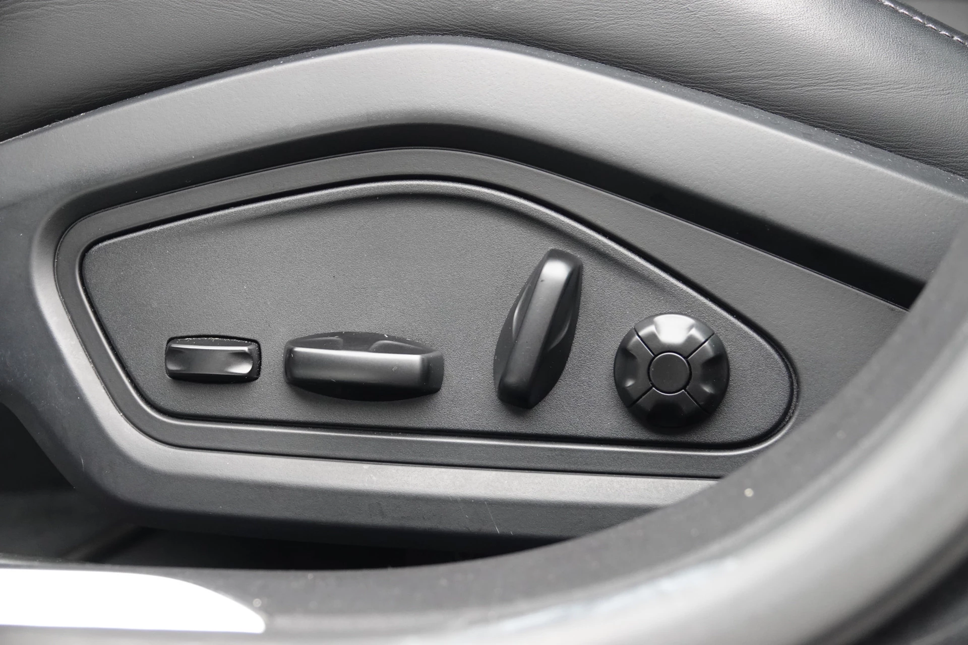 Hoofdafbeelding Porsche Taycan