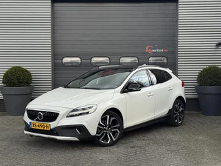 Volvo V40 Cross Country 1.5 T3 Polar+ Luxury | Camera | DAB | Navigatie | Stoelverwarming | Lichtmetalen Velgen |