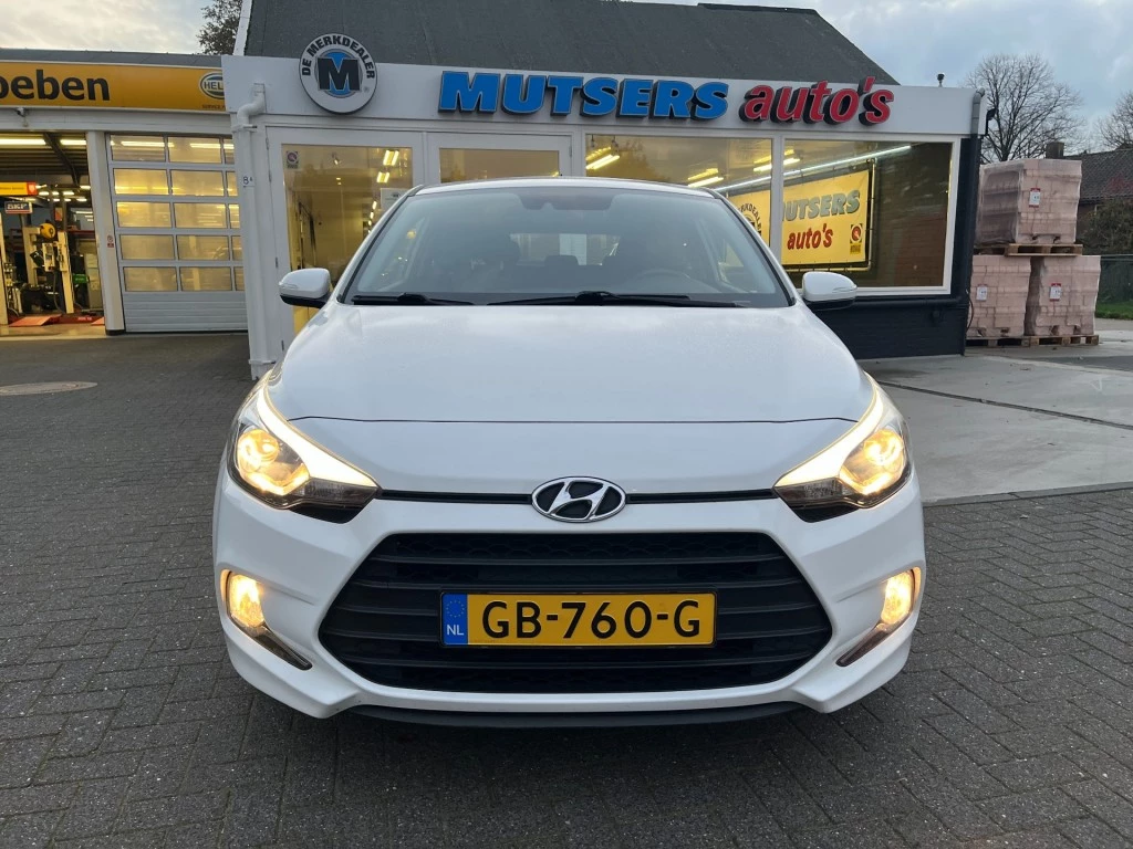 Hoofdafbeelding Hyundai i20