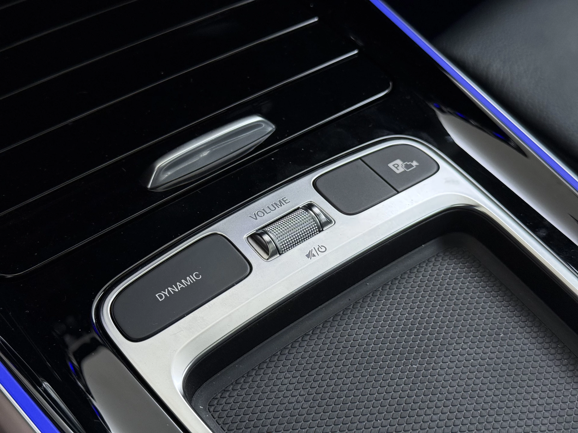 Hoofdafbeelding Mercedes-Benz EQA
