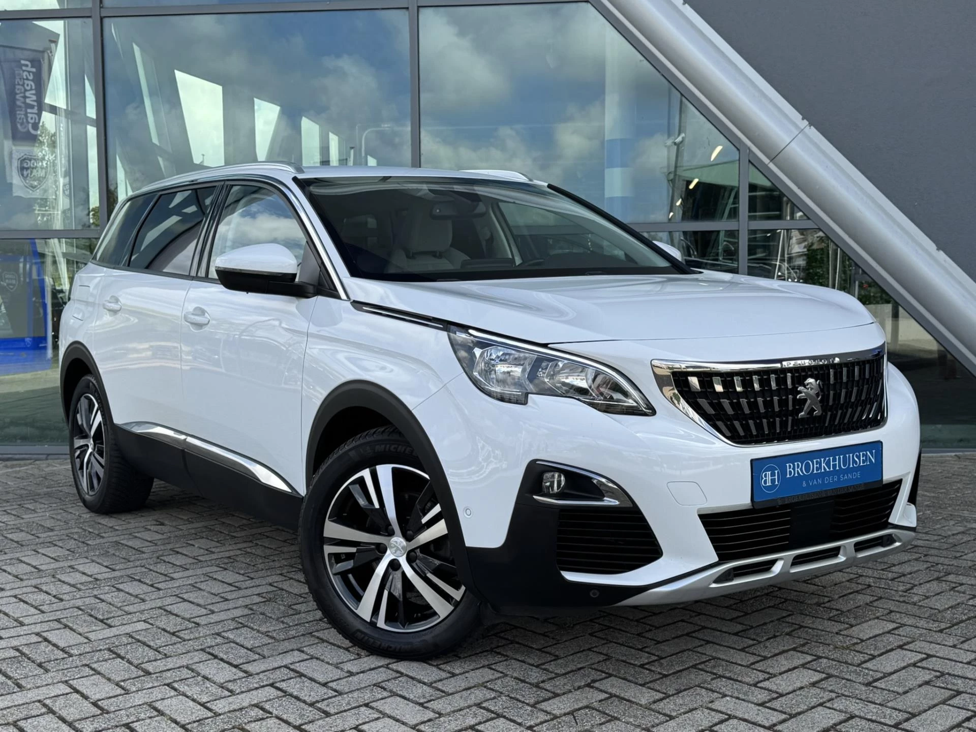 Hoofdafbeelding Peugeot 5008