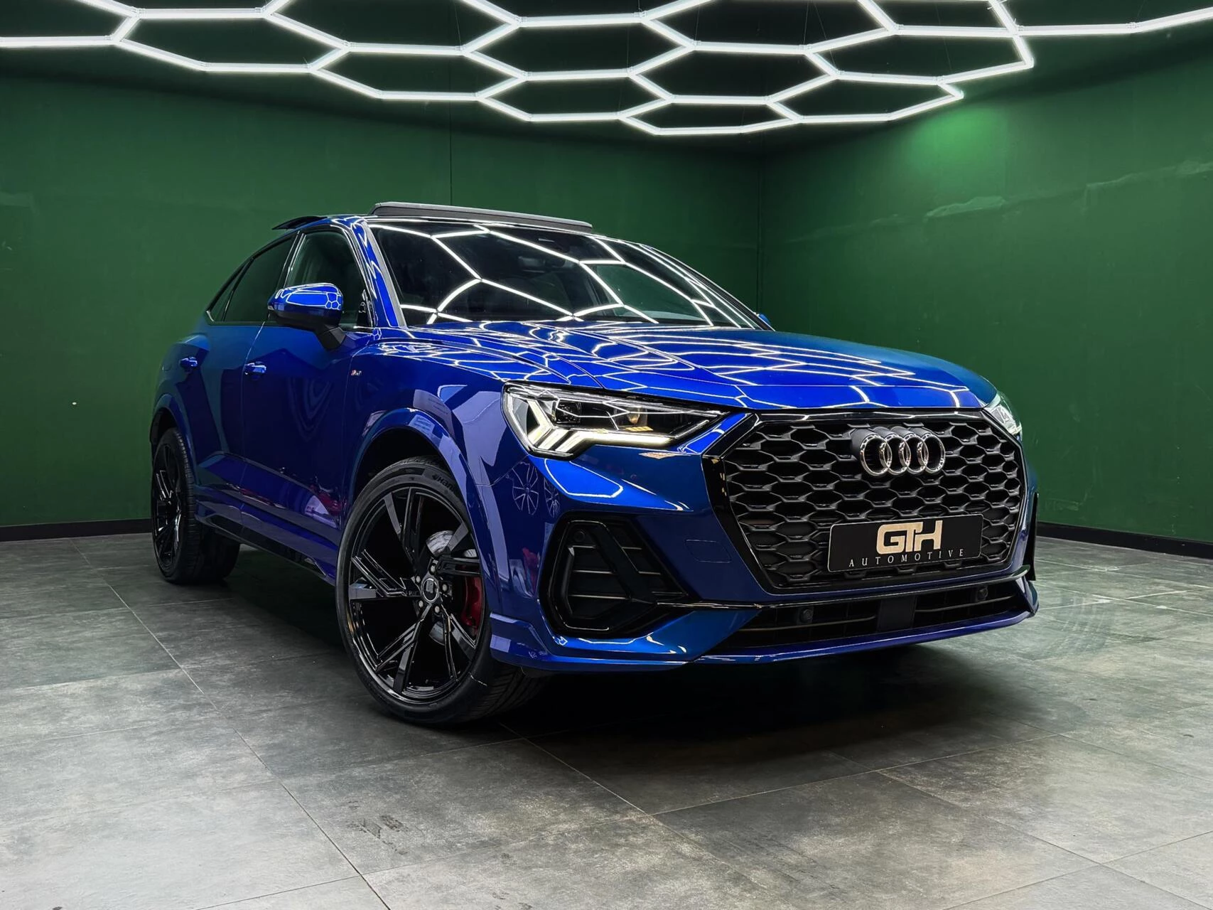 Hoofdafbeelding Audi Q3