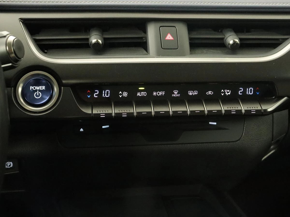 Hoofdafbeelding Lexus UX