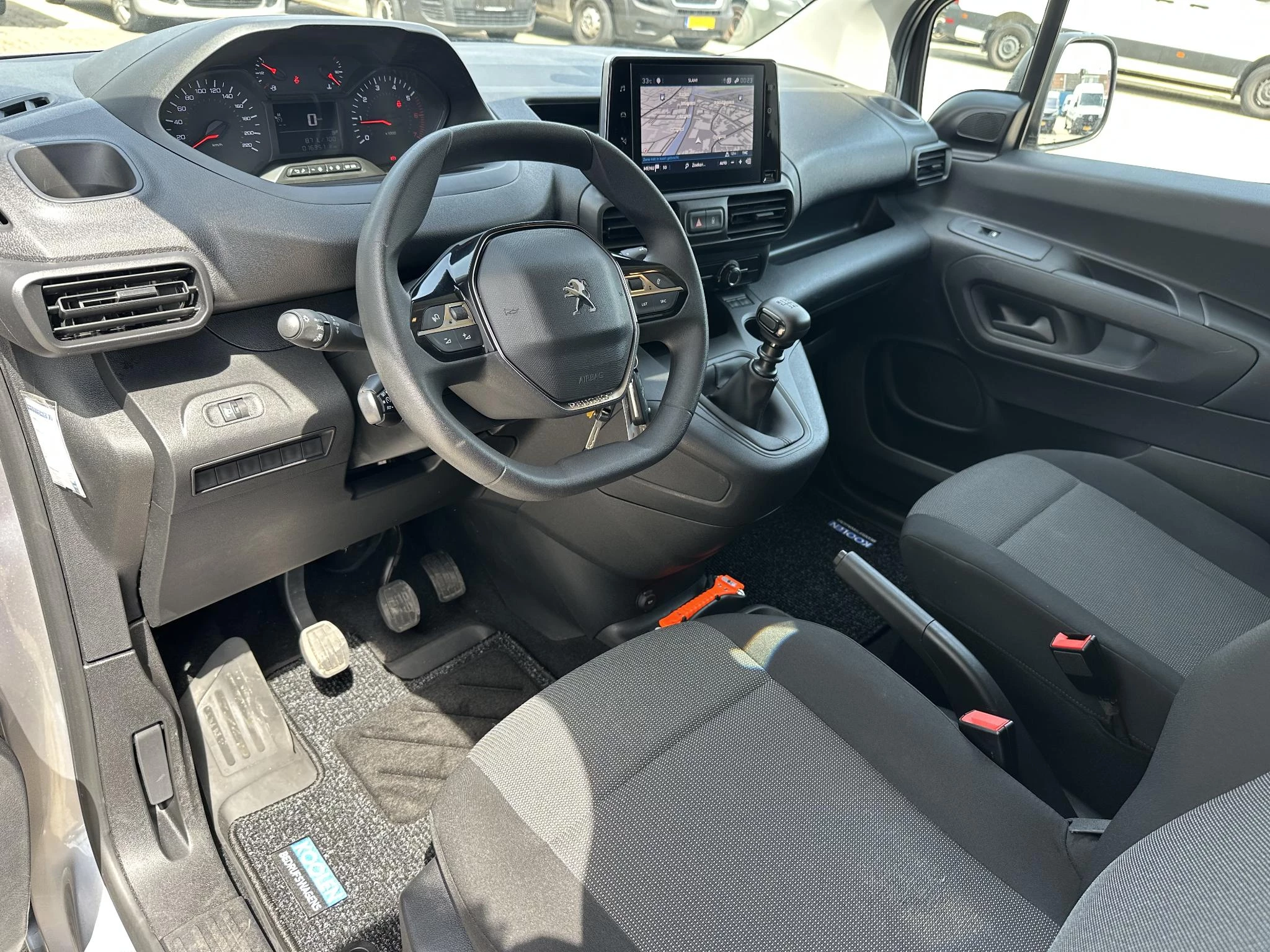 Hoofdafbeelding Peugeot Partner