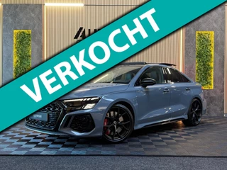 Audi RS3 Limousine GERESERVEERD 2.5 TFSI RS 3 quattro|PANO|MASSAGE|B&O|ACC|MEMORY|CARPLAY|DEALER ONDERHOUDEN|KEMORA GREY|400PK|