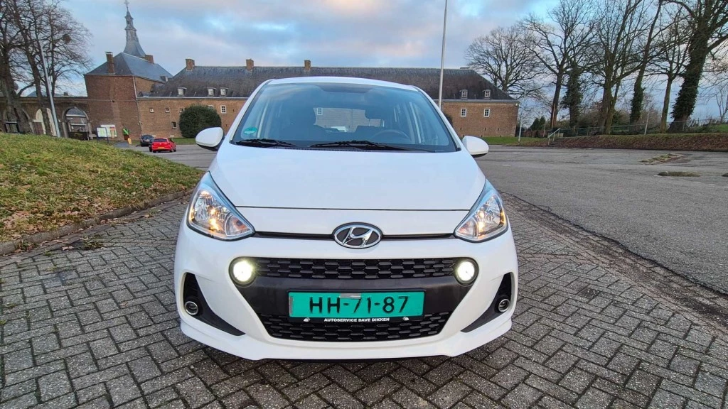 Hoofdafbeelding Hyundai i10