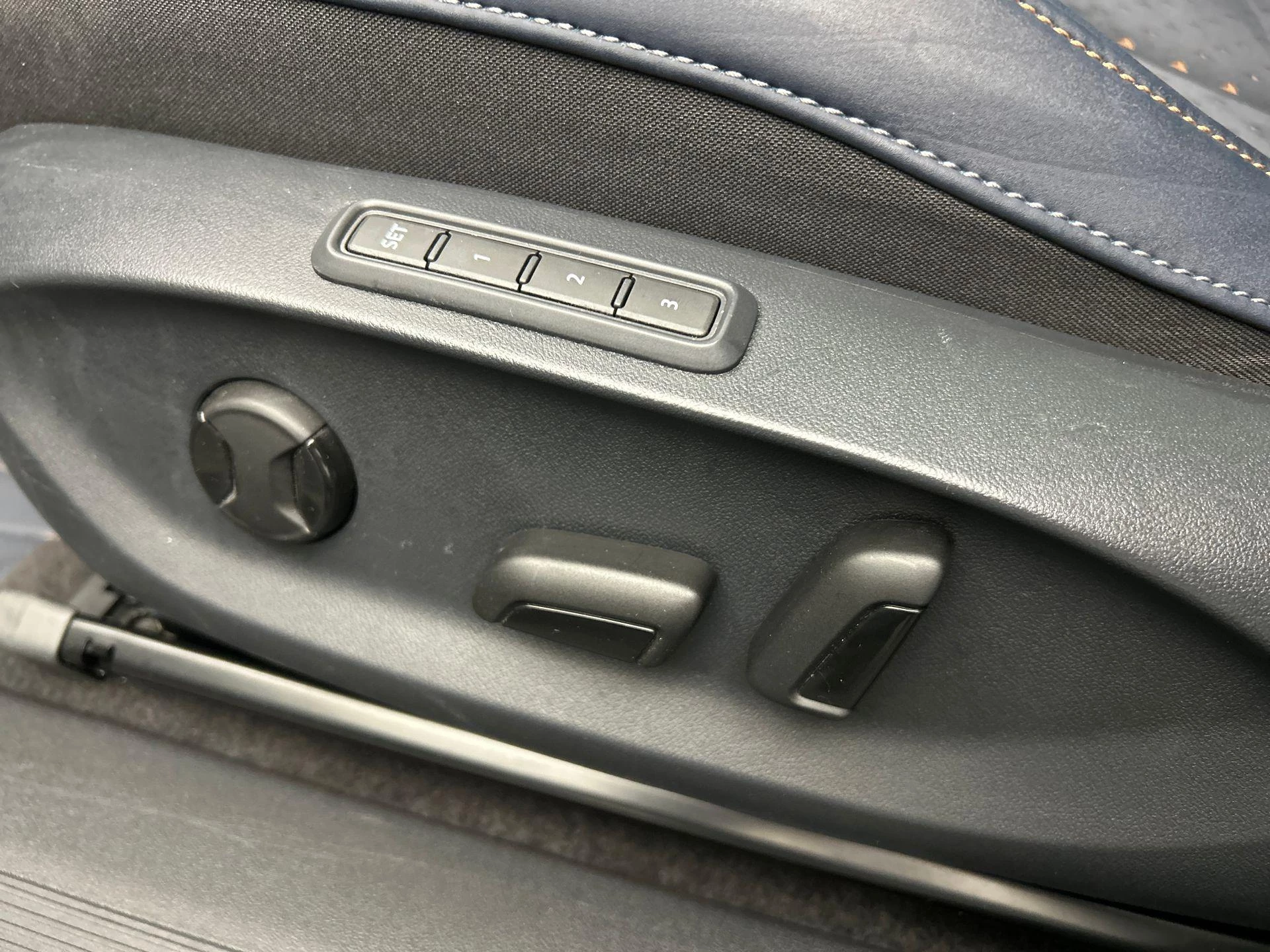 Hoofdafbeelding CUPRA Tavascan