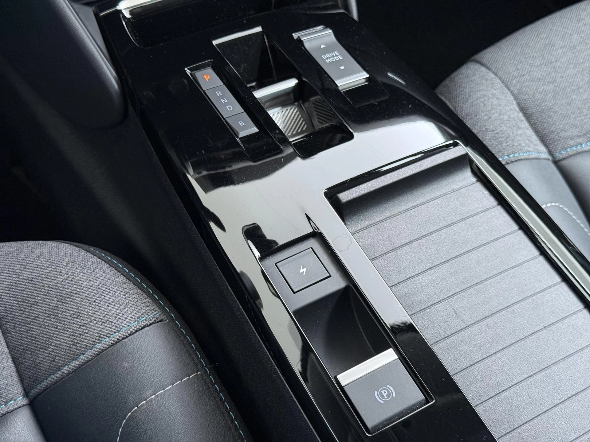 Hoofdafbeelding Citroën ë-C4