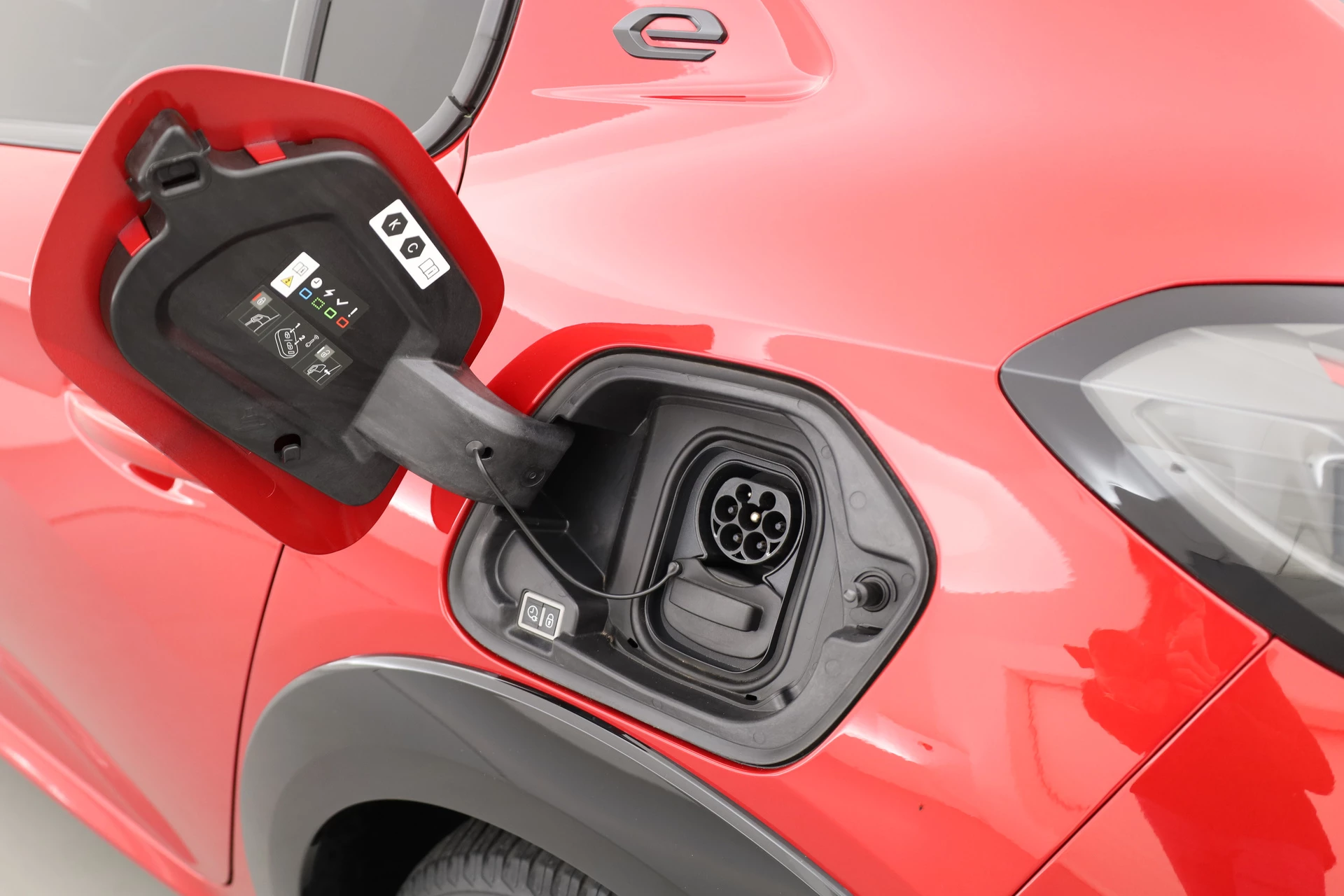 Hoofdafbeelding Peugeot e-208