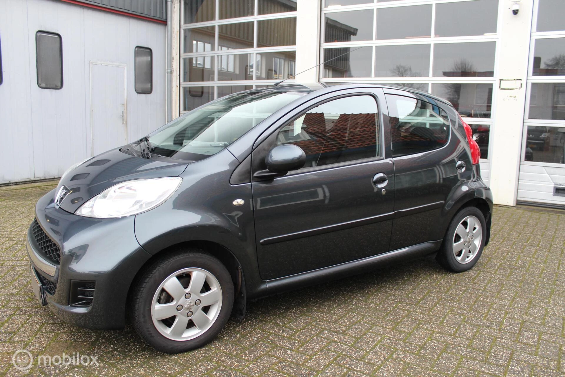 Hoofdafbeelding Peugeot 107