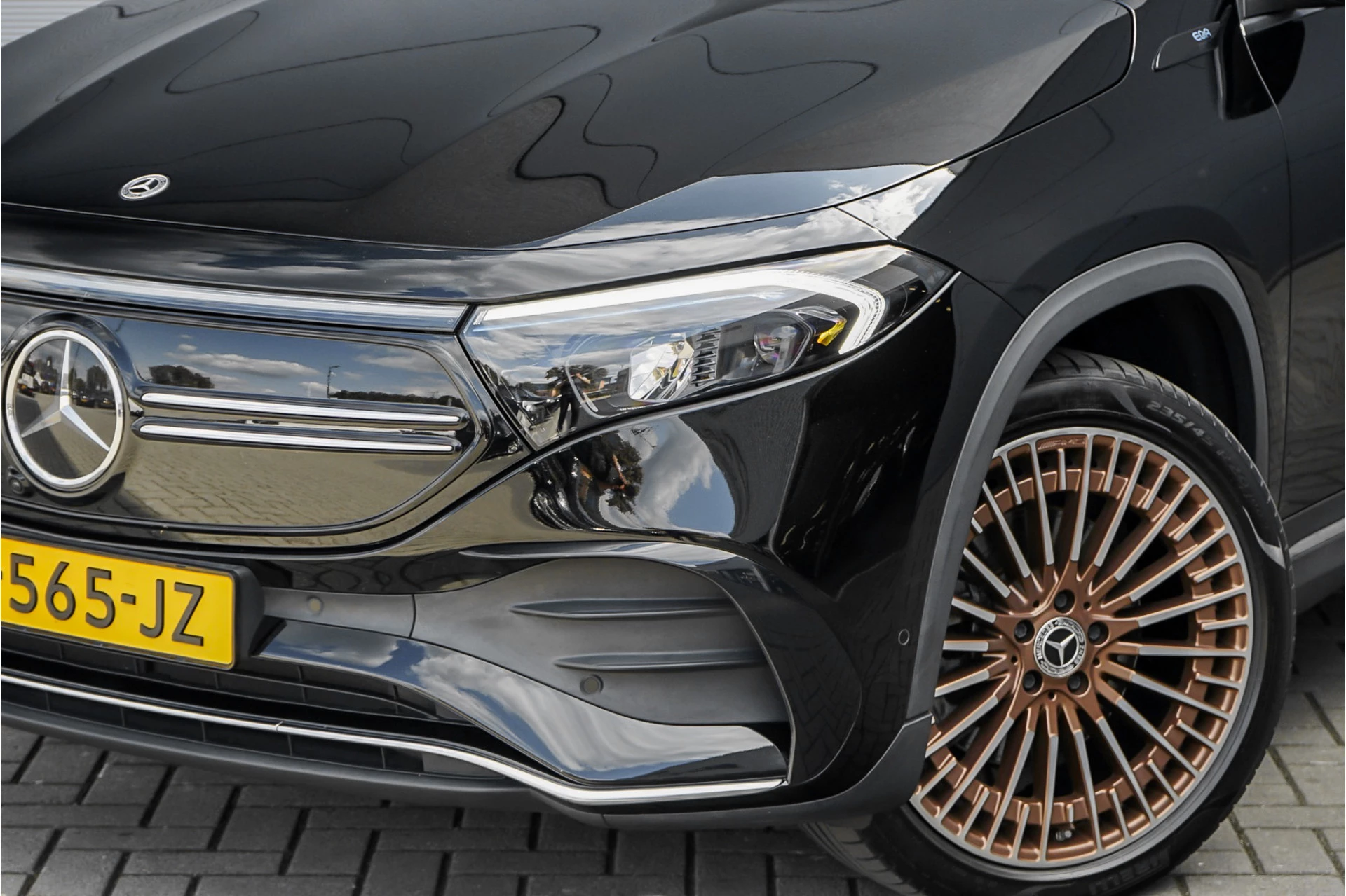 Hoofdafbeelding Mercedes-Benz EQA