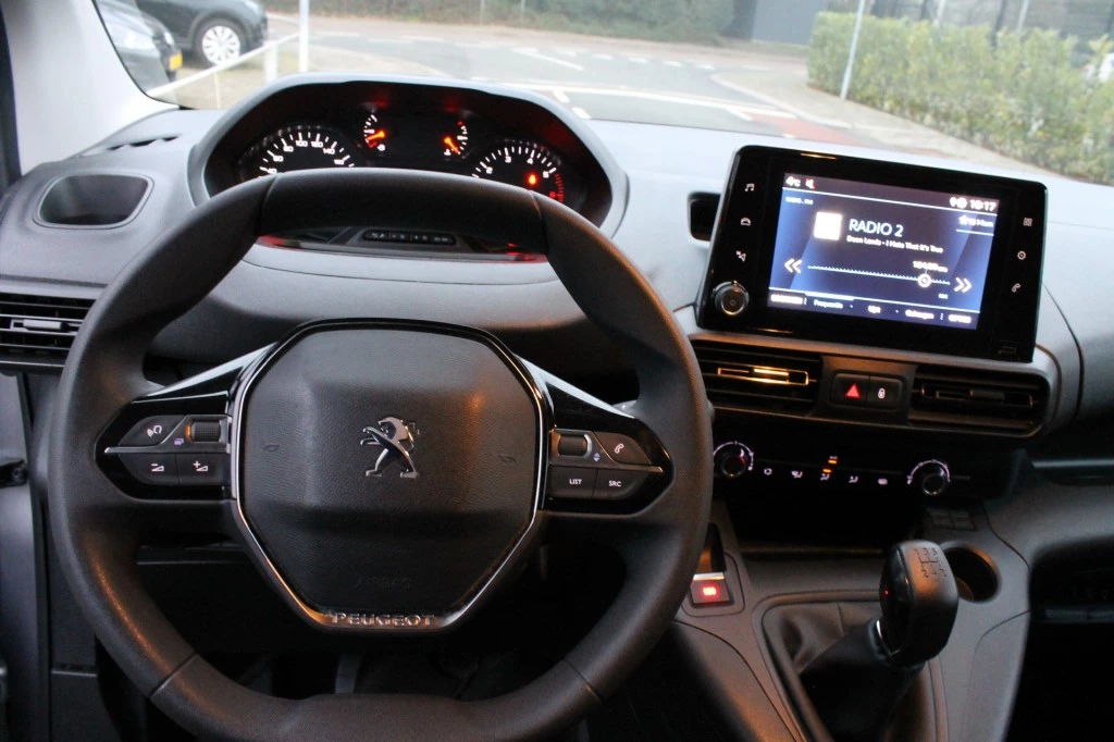 Hoofdafbeelding Peugeot Partner