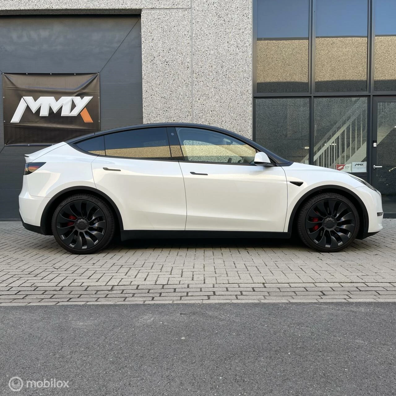 Hoofdafbeelding Tesla Model Y