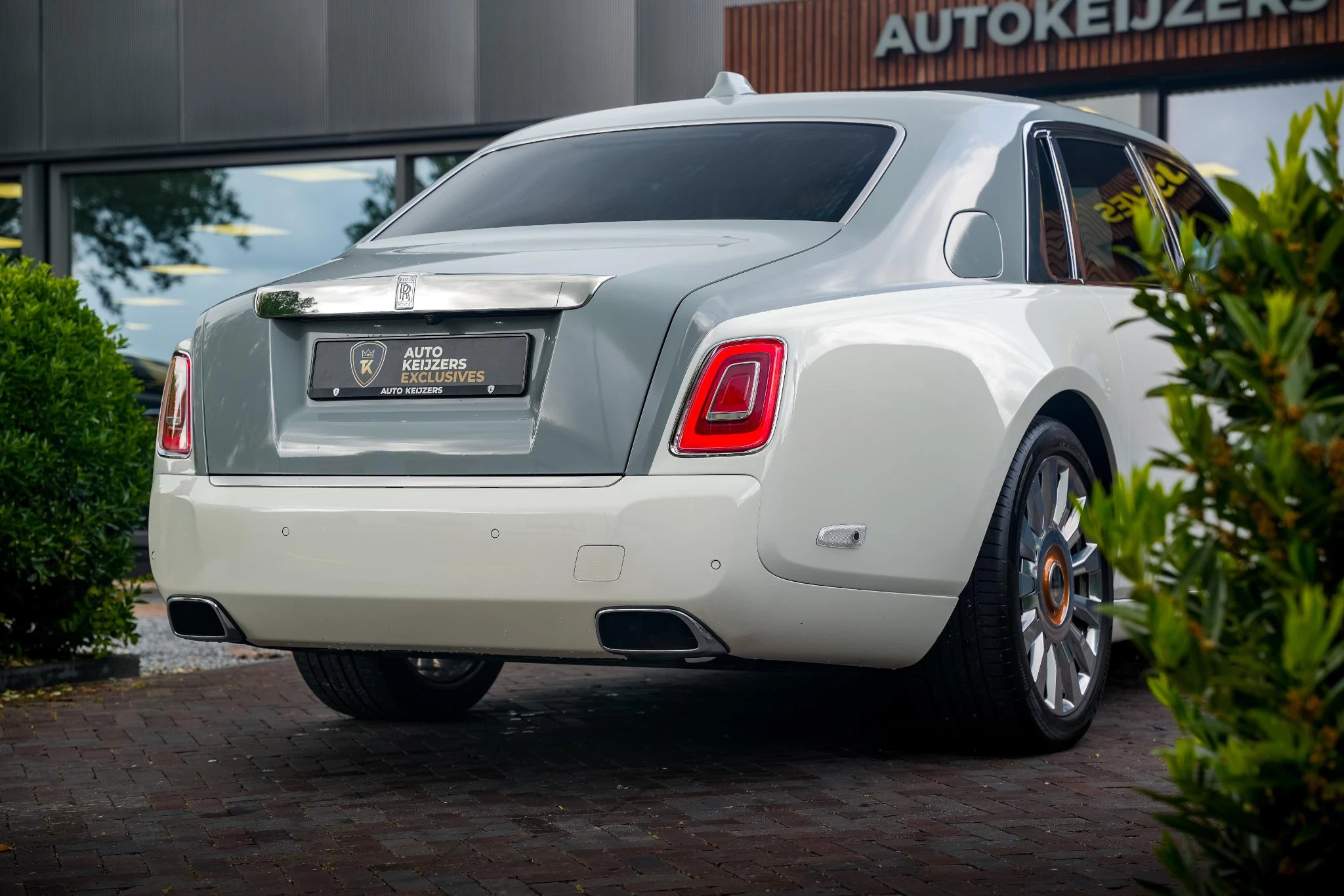 Hoofdafbeelding Rolls-Royce Phantom