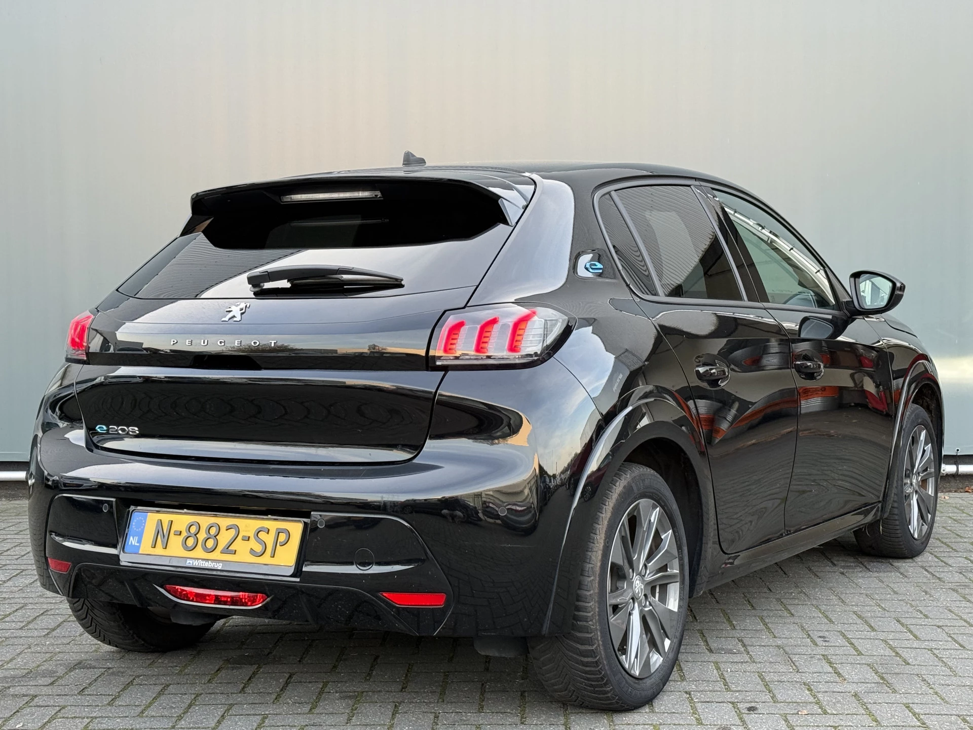 Hoofdafbeelding Peugeot e-208