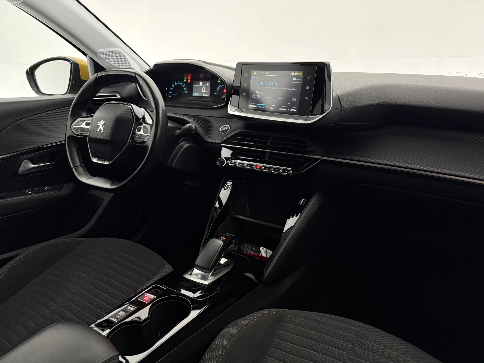 Hoofdafbeelding Peugeot e-208
