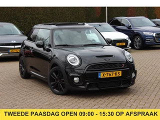 MINI Cooper S Mini 2.0 Chili / Panoramadak / Camera / Head-up / Leder / Harman Kardon / 18'' / Navigatie / Stoelverwarming / Cruise Control