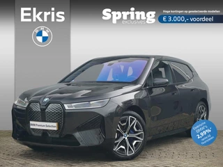 BMW iX xDrive40 Sportpakket 22'' / Panoramadak / Harman Kardon / Trekhaak | Easter