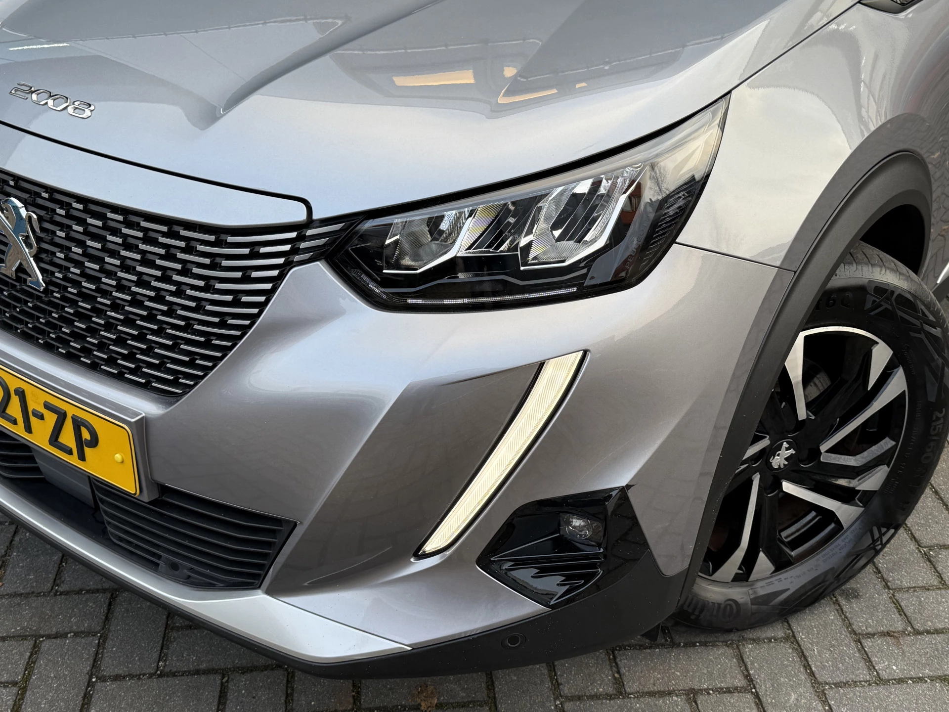 Hoofdafbeelding Peugeot e-2008