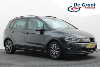 Hoofdafbeelding Volkswagen Golf Sportsvan Volkswagen Golf Sportsvan 1.2 TSI DSG Connected Series Climate, ACC, Stoelverwarming, Navigatie, Bluetooth, PDC, Trekhaak, 16''