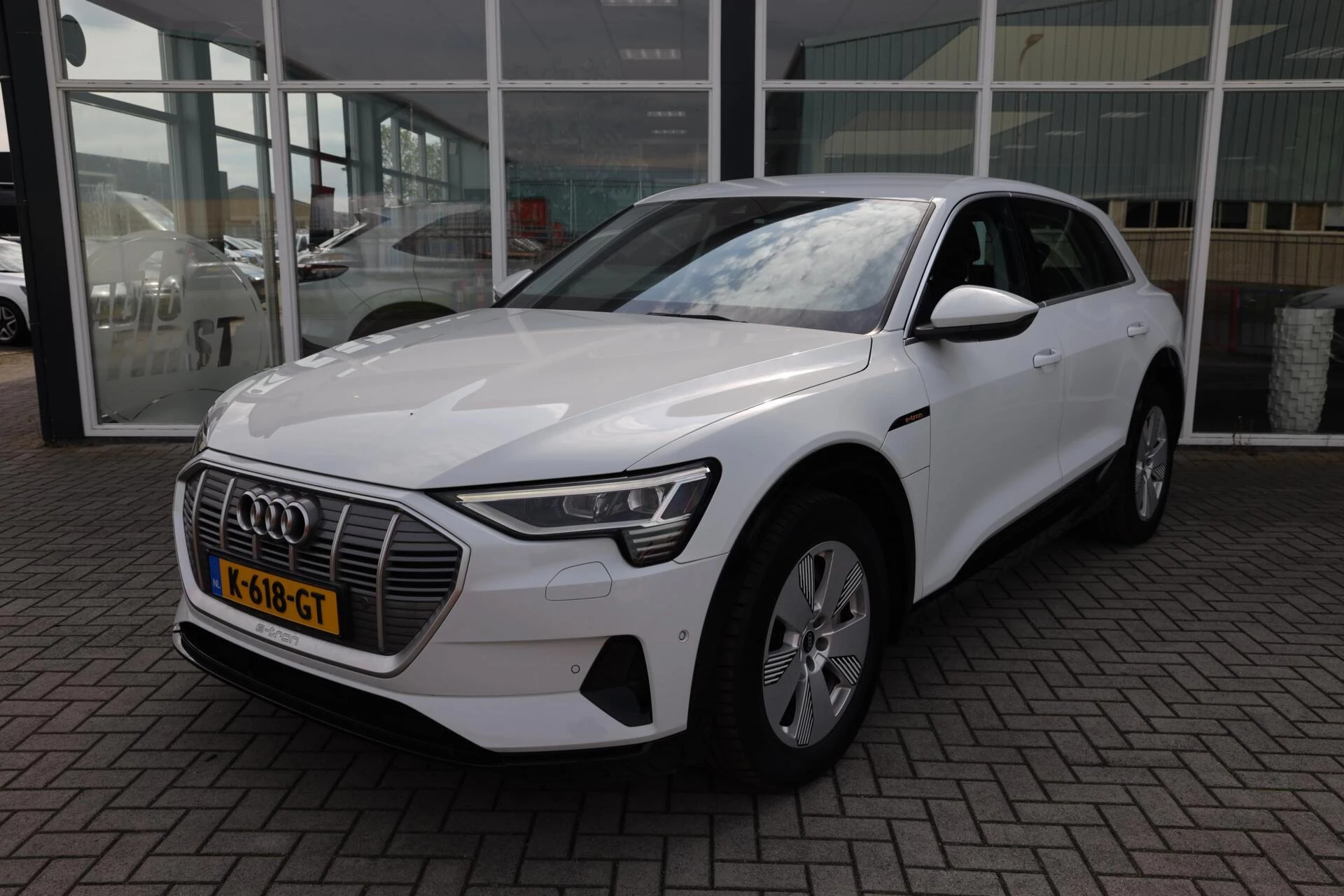 Hoofdafbeelding Audi e-tron