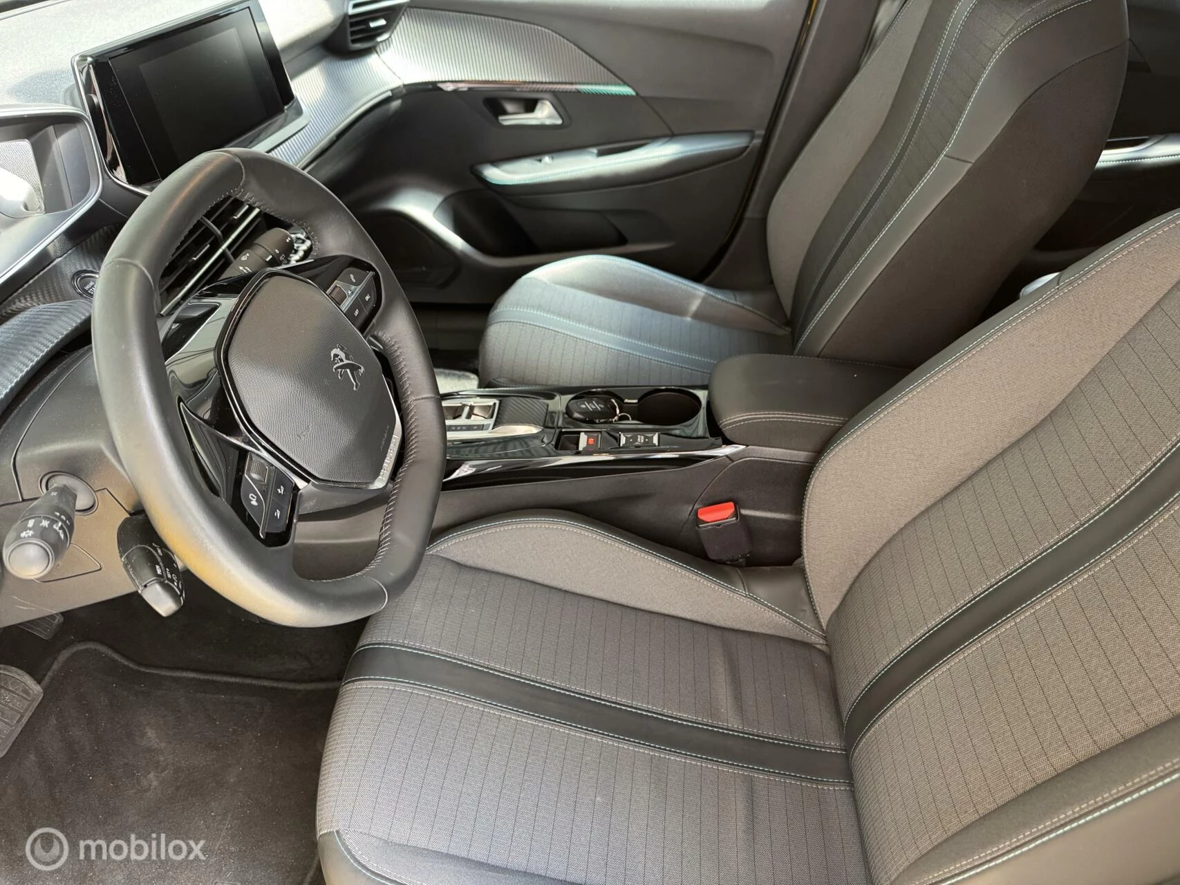 Hoofdafbeelding Peugeot e-208
