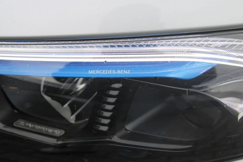 Hoofdafbeelding Mercedes-Benz EQA