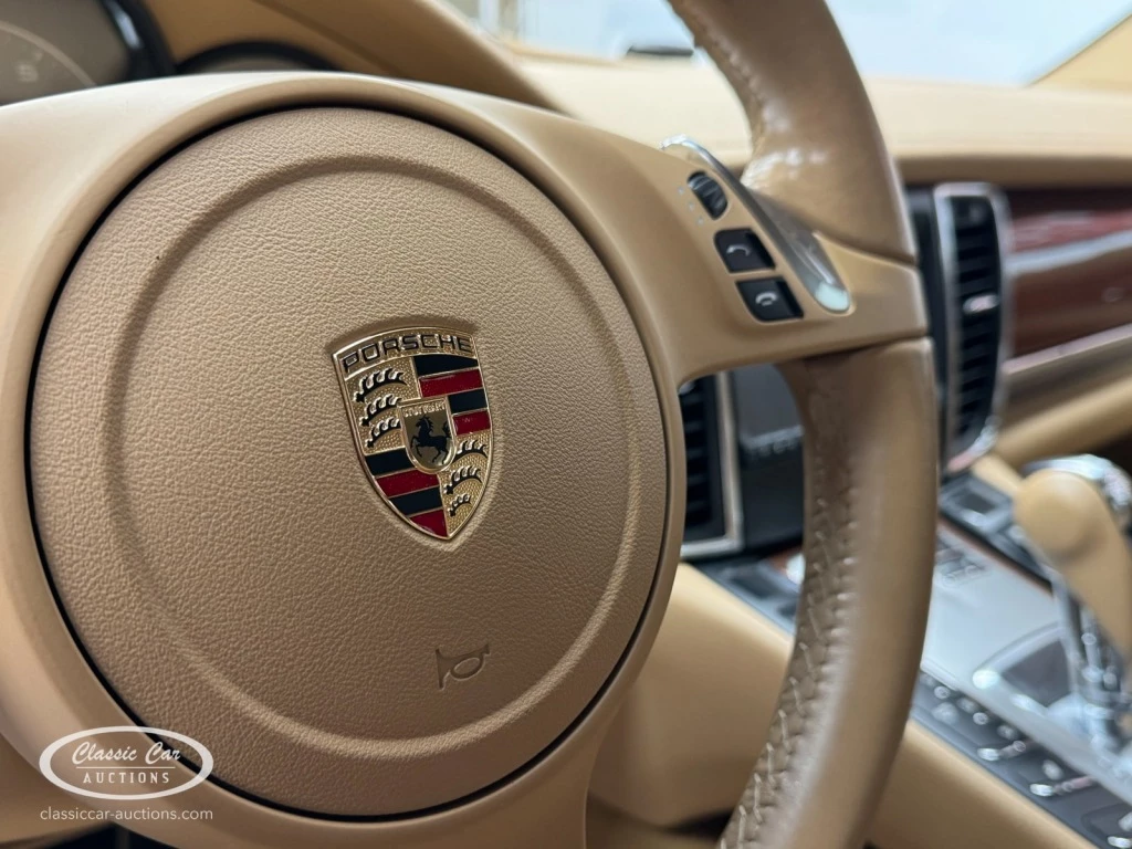 Hoofdafbeelding Porsche Panamera