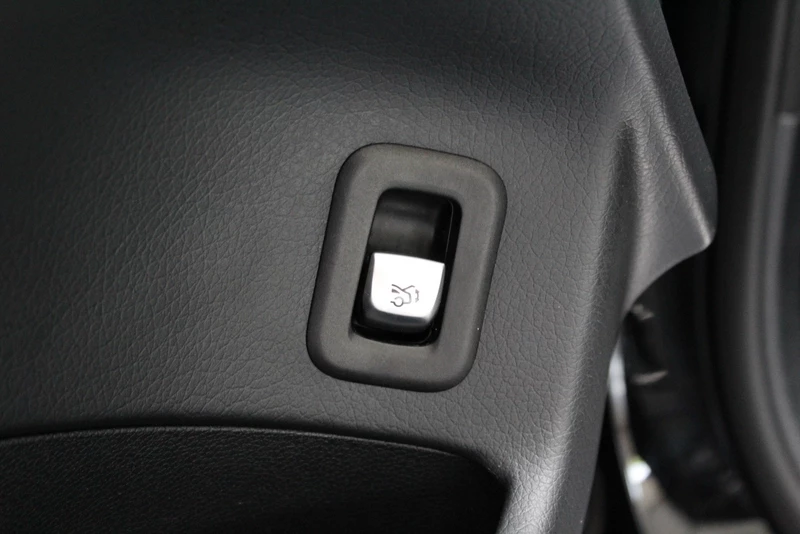 Hoofdafbeelding Mercedes-Benz EQC
