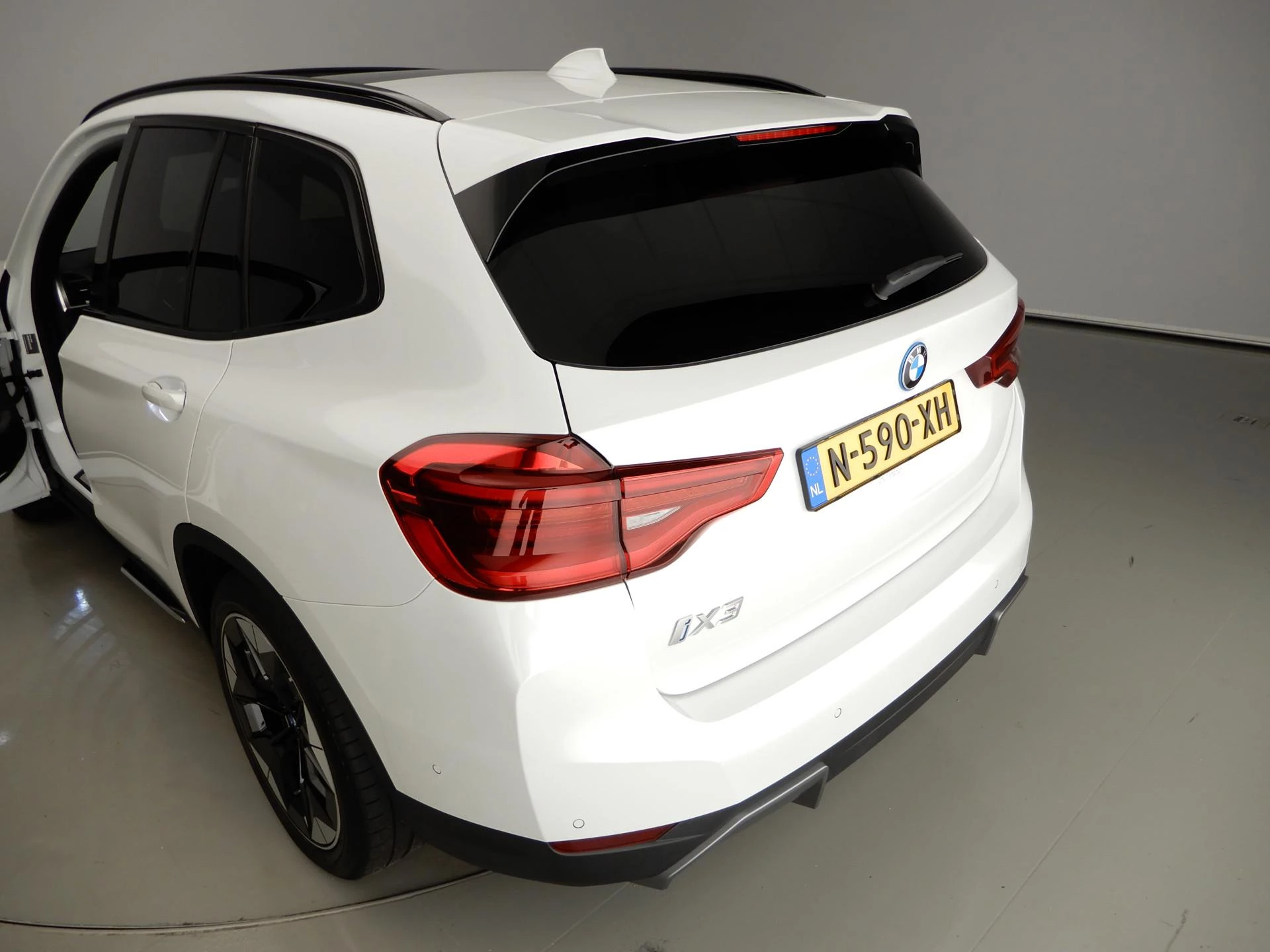 Hoofdafbeelding BMW iX3