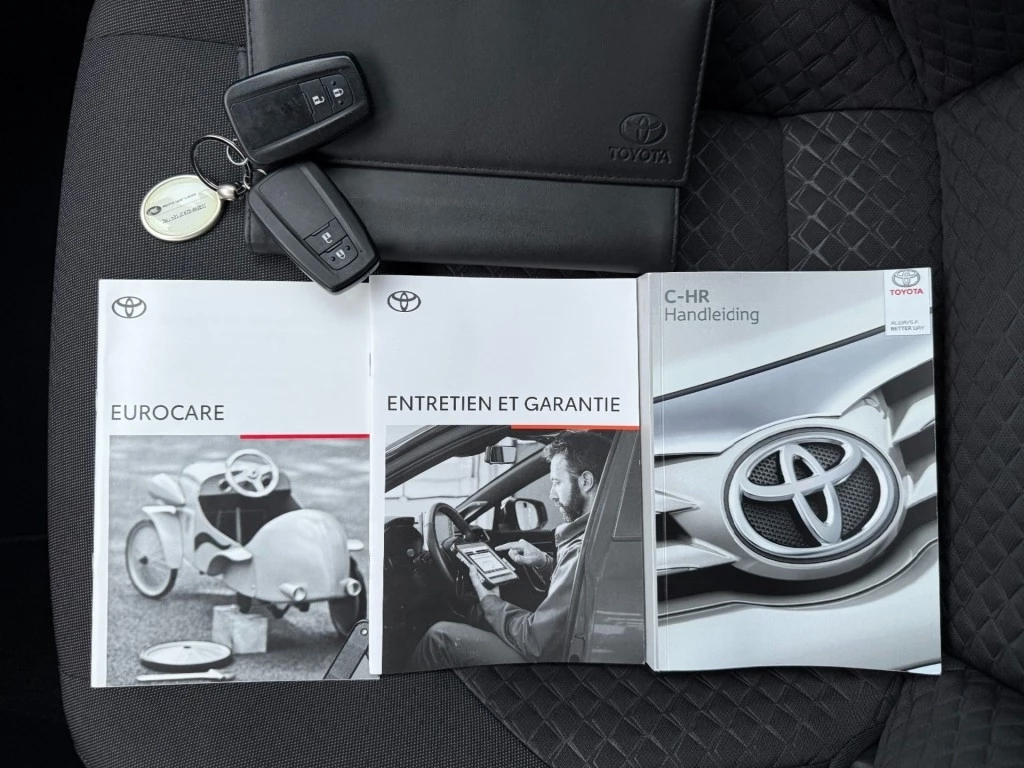 Hoofdafbeelding Toyota C-HR