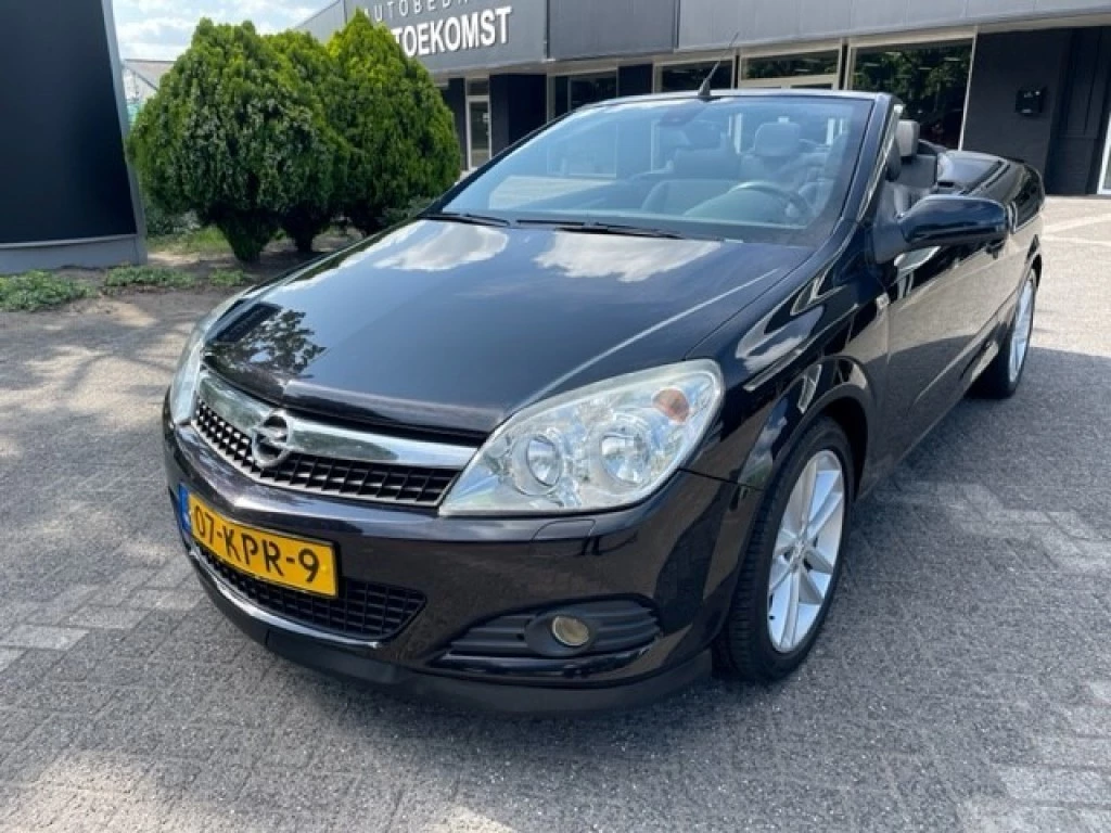 Hoofdafbeelding Opel Cabrio
