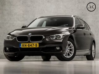 BMW 3 Serie Touring 318i Executive Sport Automaat (NAVIGATIE, ZWART HEMEL, SPORTSTOELEN, LED KOPLAMPEN, ACHTERKLEP ELEKTRISCH, PARKEERSENSOREN, CRUISE, DAB+, NIEUWSTAAT)