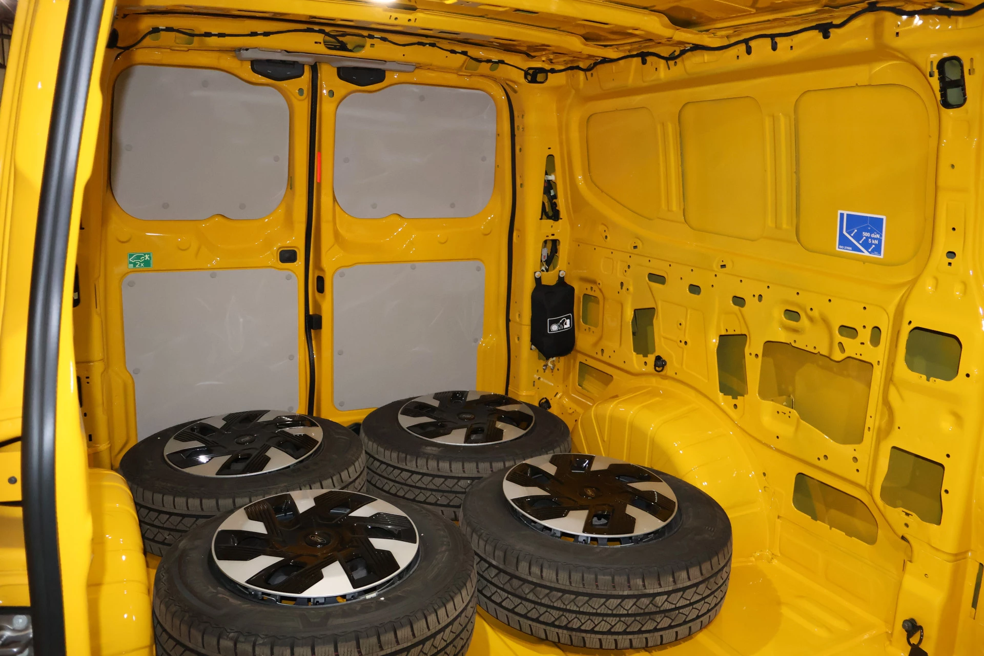 Hoofdafbeelding Ford E-Transit Custom