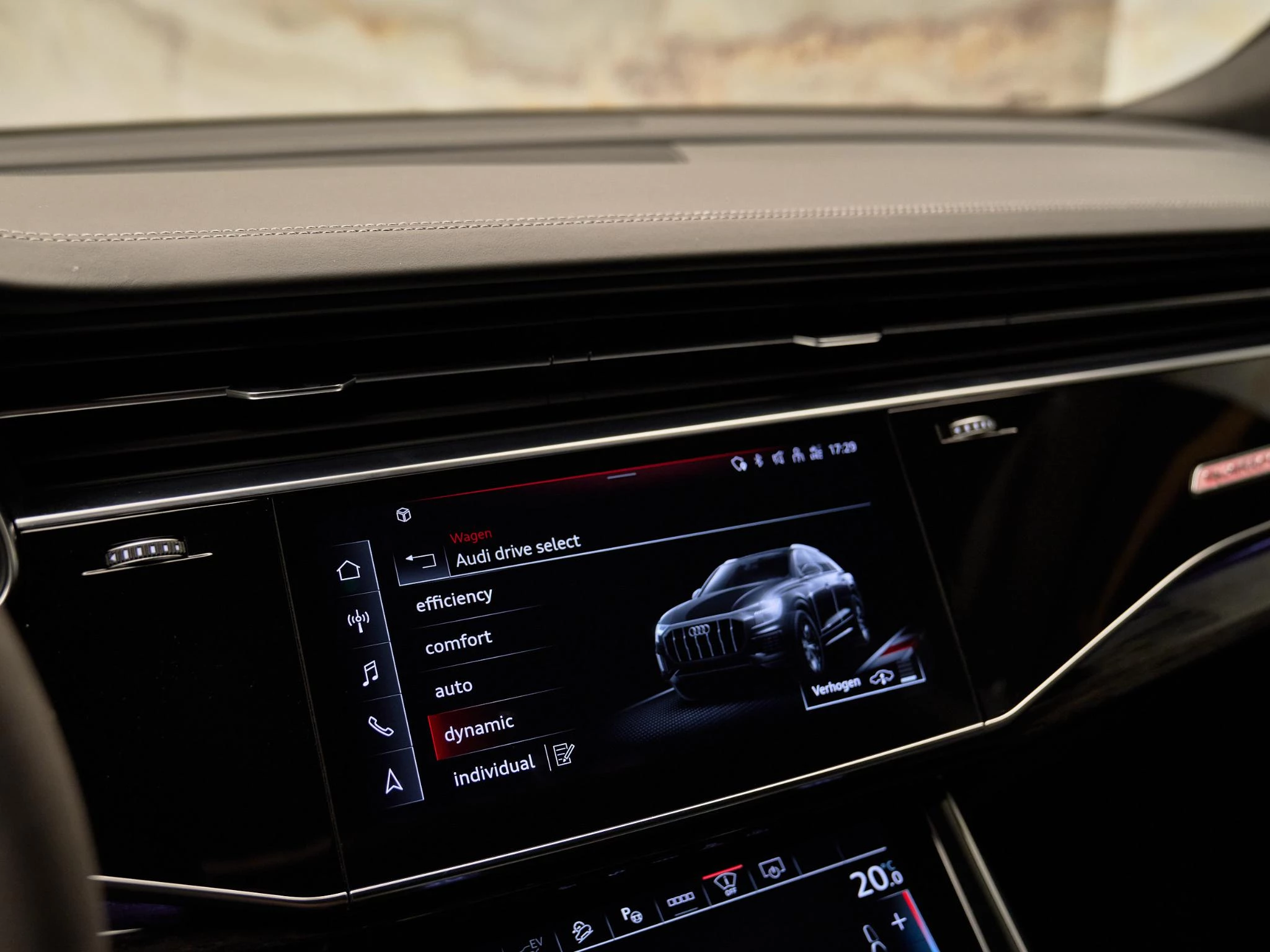 Hoofdafbeelding Audi Q8