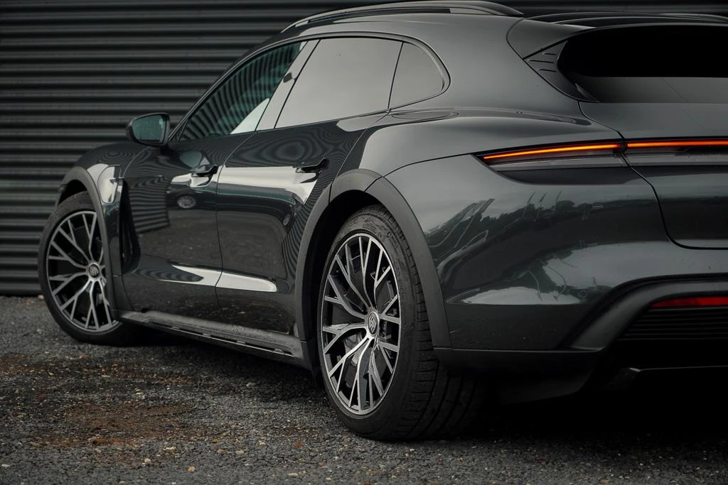 Hoofdafbeelding Porsche Taycan