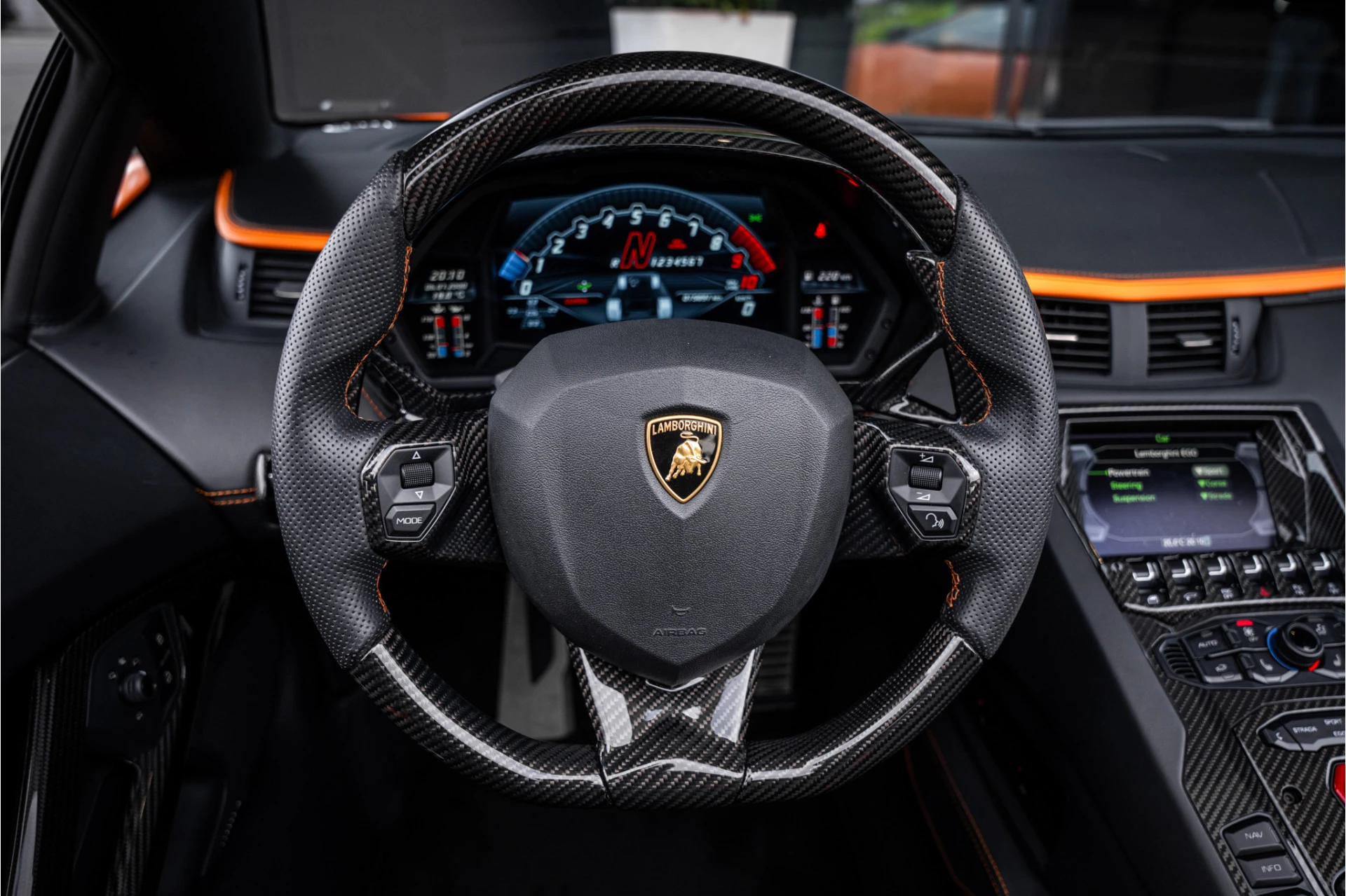 Hoofdafbeelding Lamborghini Aventador