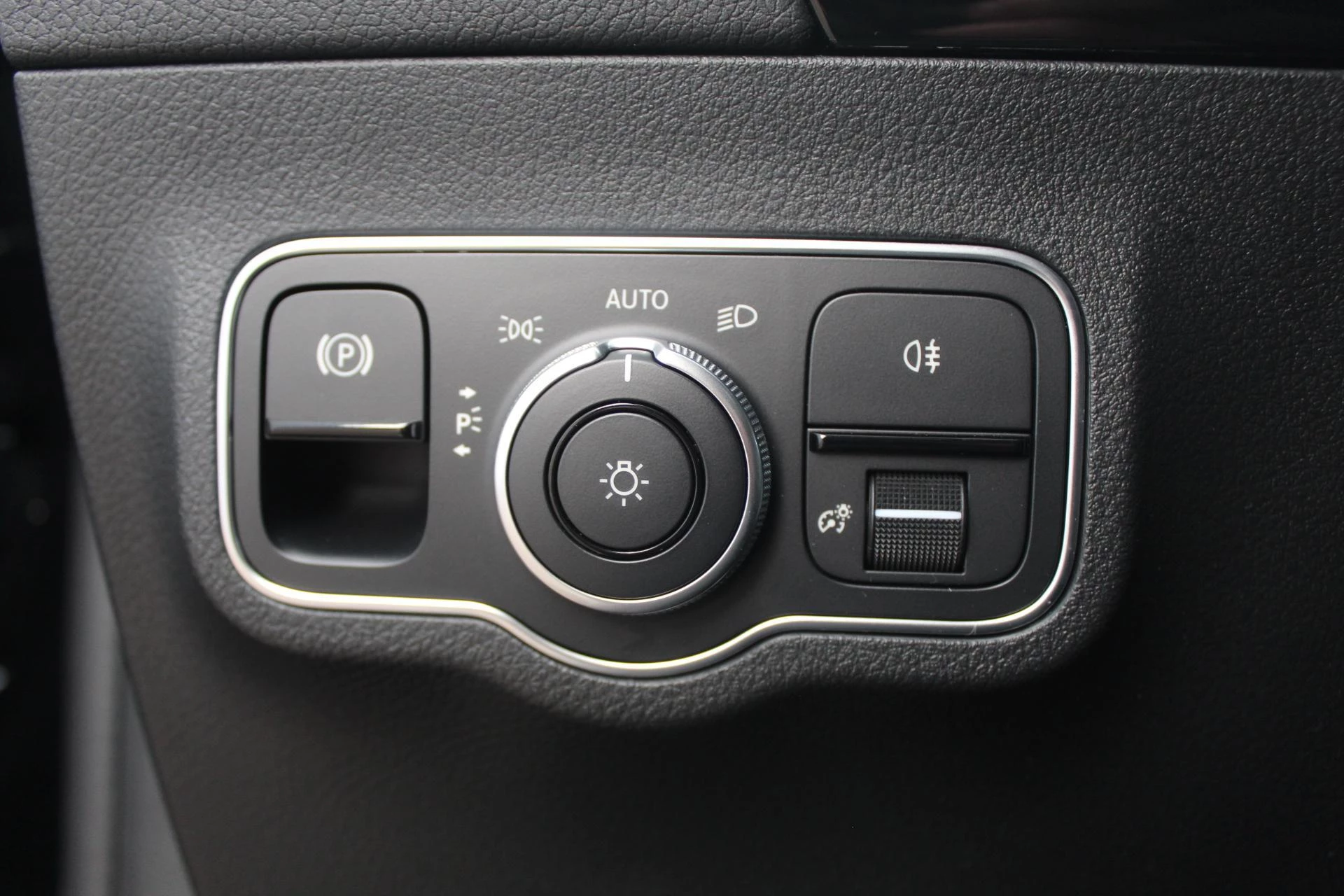 Hoofdafbeelding Mercedes-Benz EQA