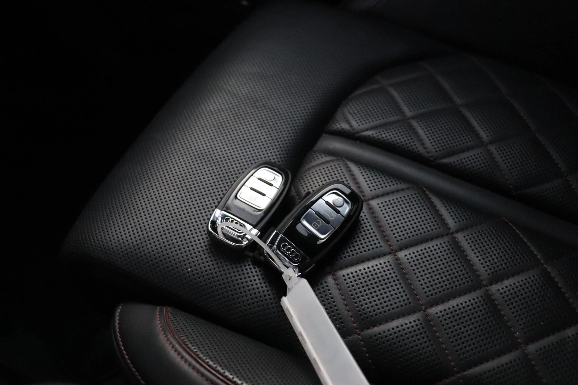 Hoofdafbeelding Audi A8