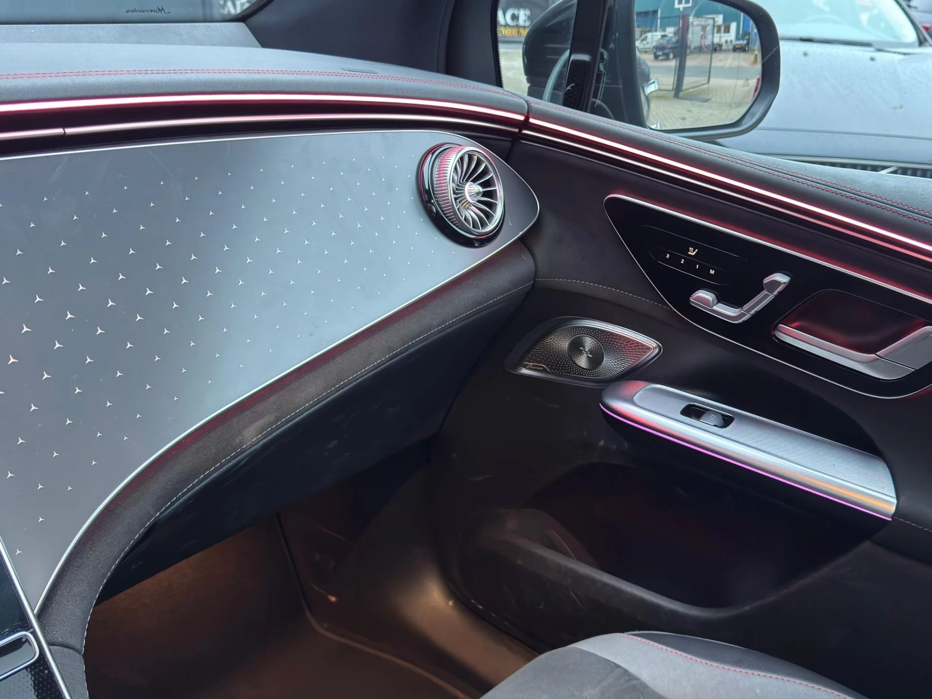 Hoofdafbeelding Mercedes-Benz EQE