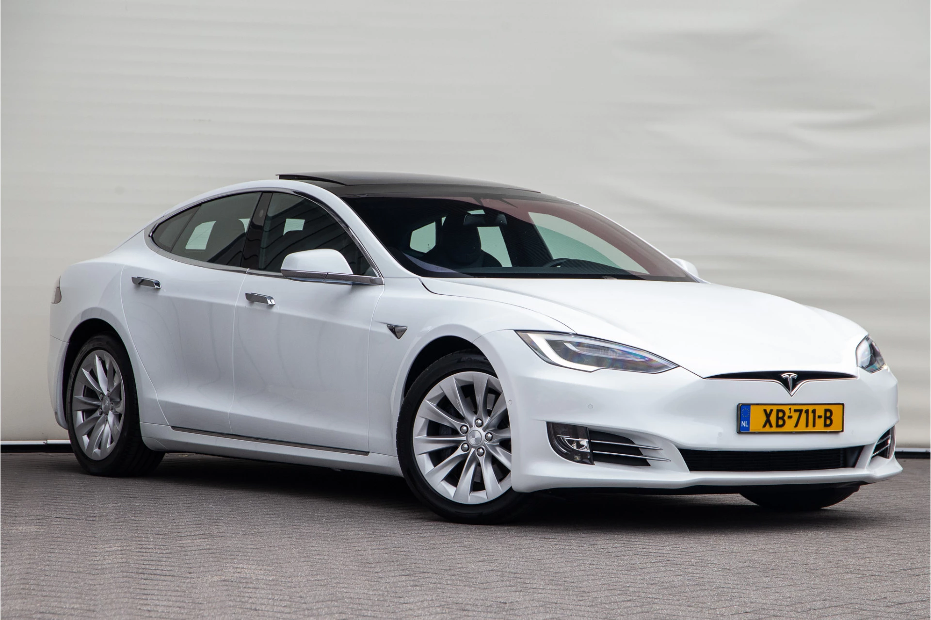 Hoofdafbeelding Tesla Model S