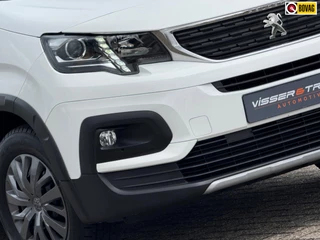 Hoofdafbeelding Peugeot Rifter Peugeot RIFTER 1.2 Puretech 110pk Allure - Blanc Bancuise - Nav/Clima/Cruise/Carplay
