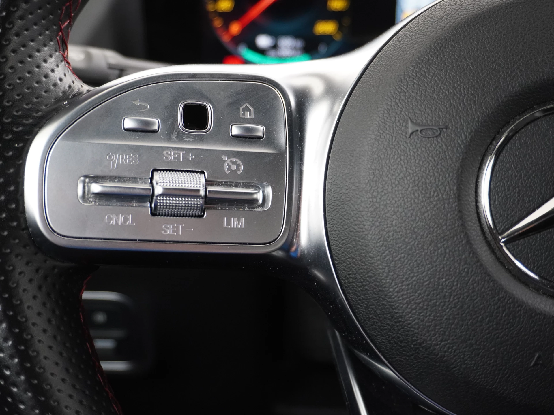 Hoofdafbeelding Mercedes-Benz EQA